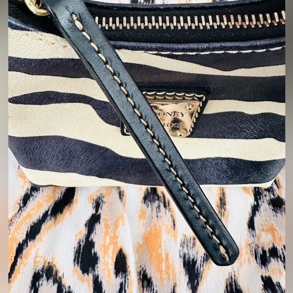 Dooney & Bourke vintage mini leather zebra print bag - Picture 6 of 8